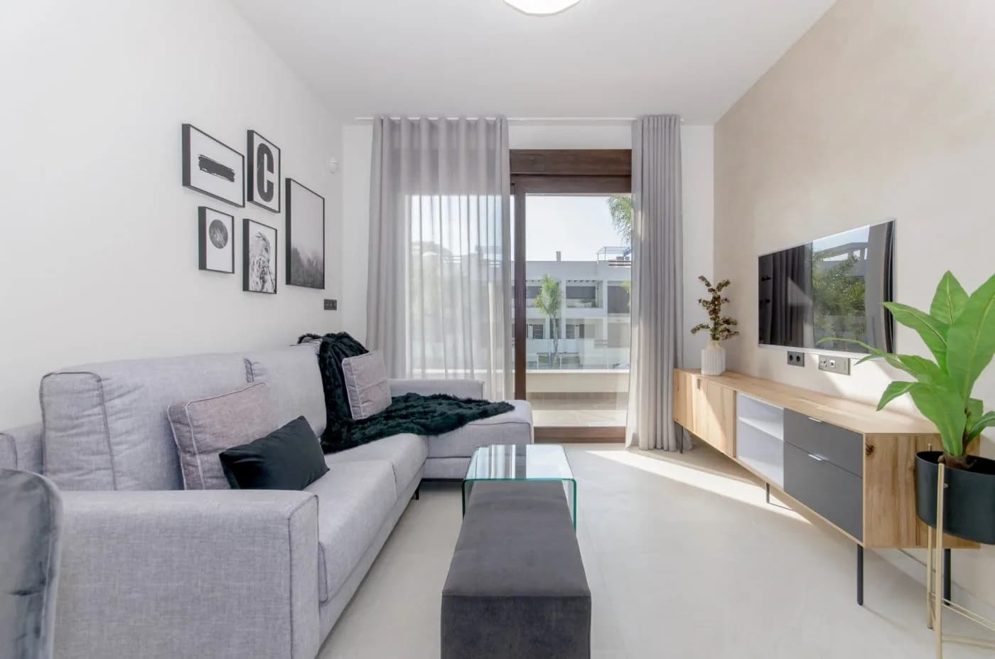 Bungalow met 2 slaapkamers te koop in Torrevieja, Alicante - Image 3