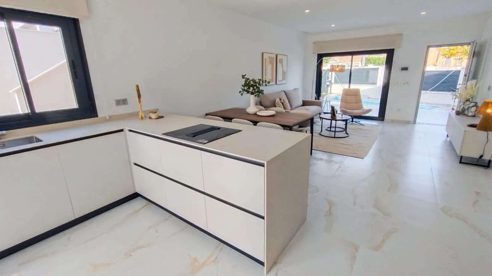 3 Bedroom Villa for Sale in Pilar de La Horadada, Alicante - Image 8