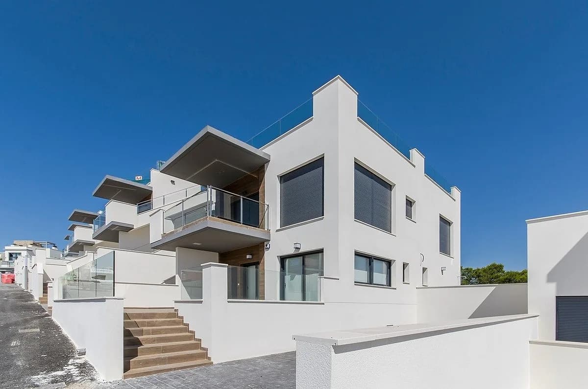 Bungalow z 2 sypialniami na sprzedaż w San Miguel de Salinas, Alicante - Image 2