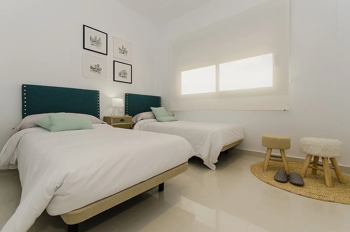 Villa z 4 sypialniami na sprzedaż w Orihuela Costa, Alicante - Image 9