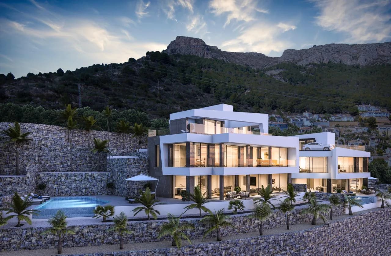 Villa de 4 dormitorios en venta en Calpe, Alicante - Image 2