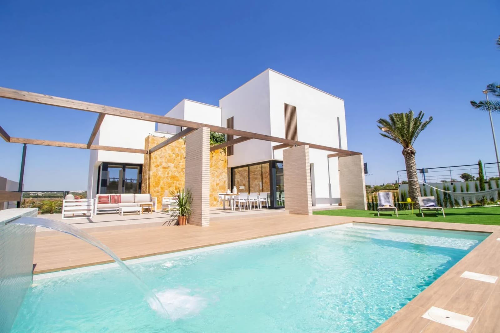 Villa met 4 slaapkamers te koop in Orihuela Costa, Alicante - Image 4