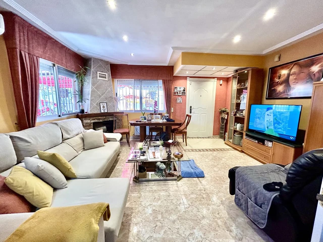 Townhouse In Los Altos - Image 4