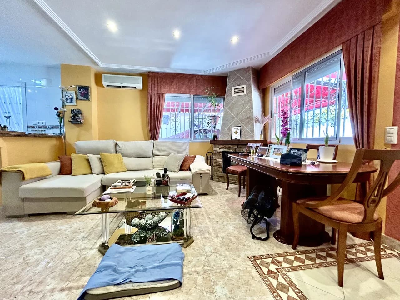 Townhouse In Los Altos - Image 5