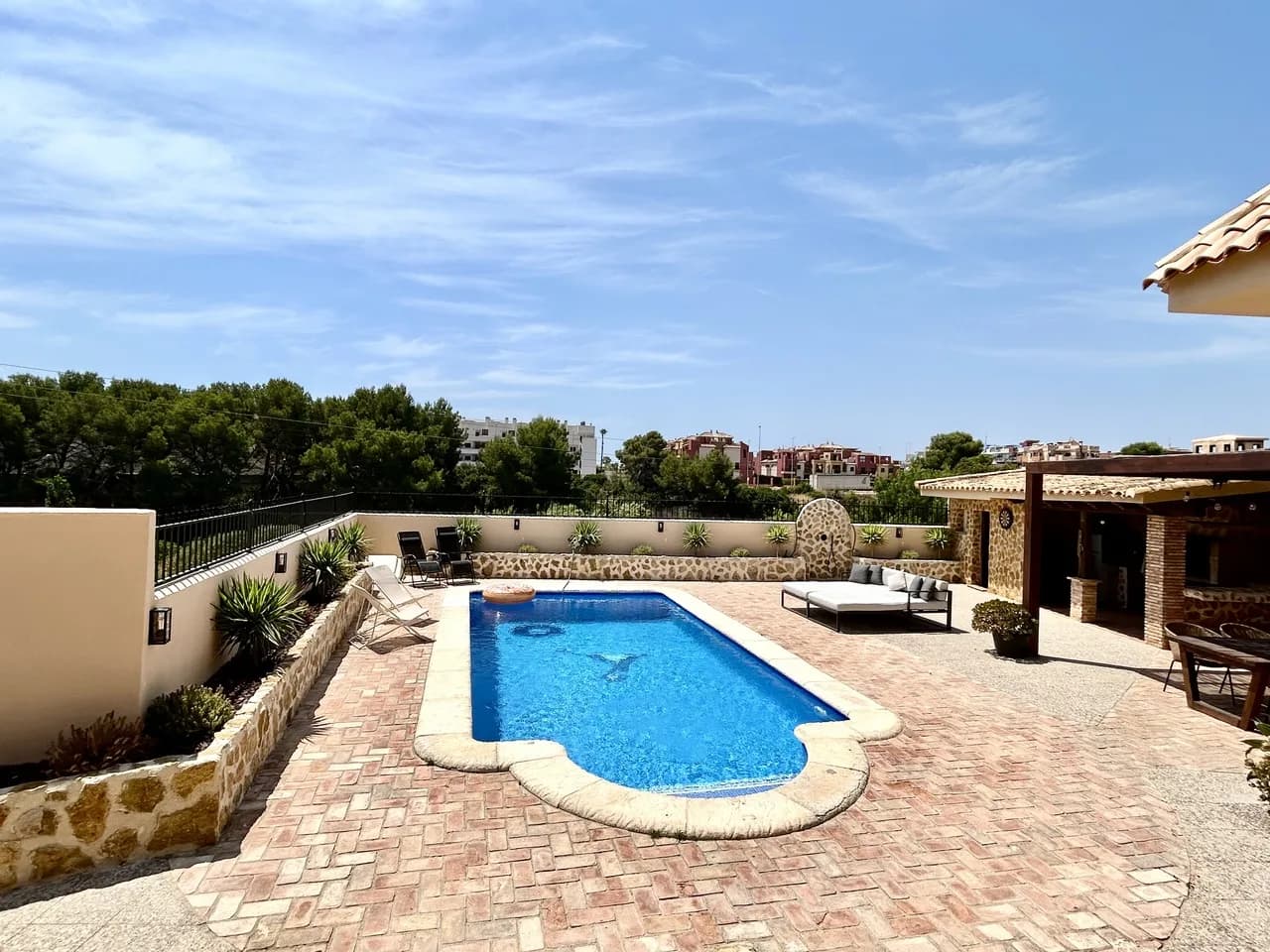 Villa mit 5 Schlafzimmern zu verkaufen in La Zenia, Alicante - Image 2
