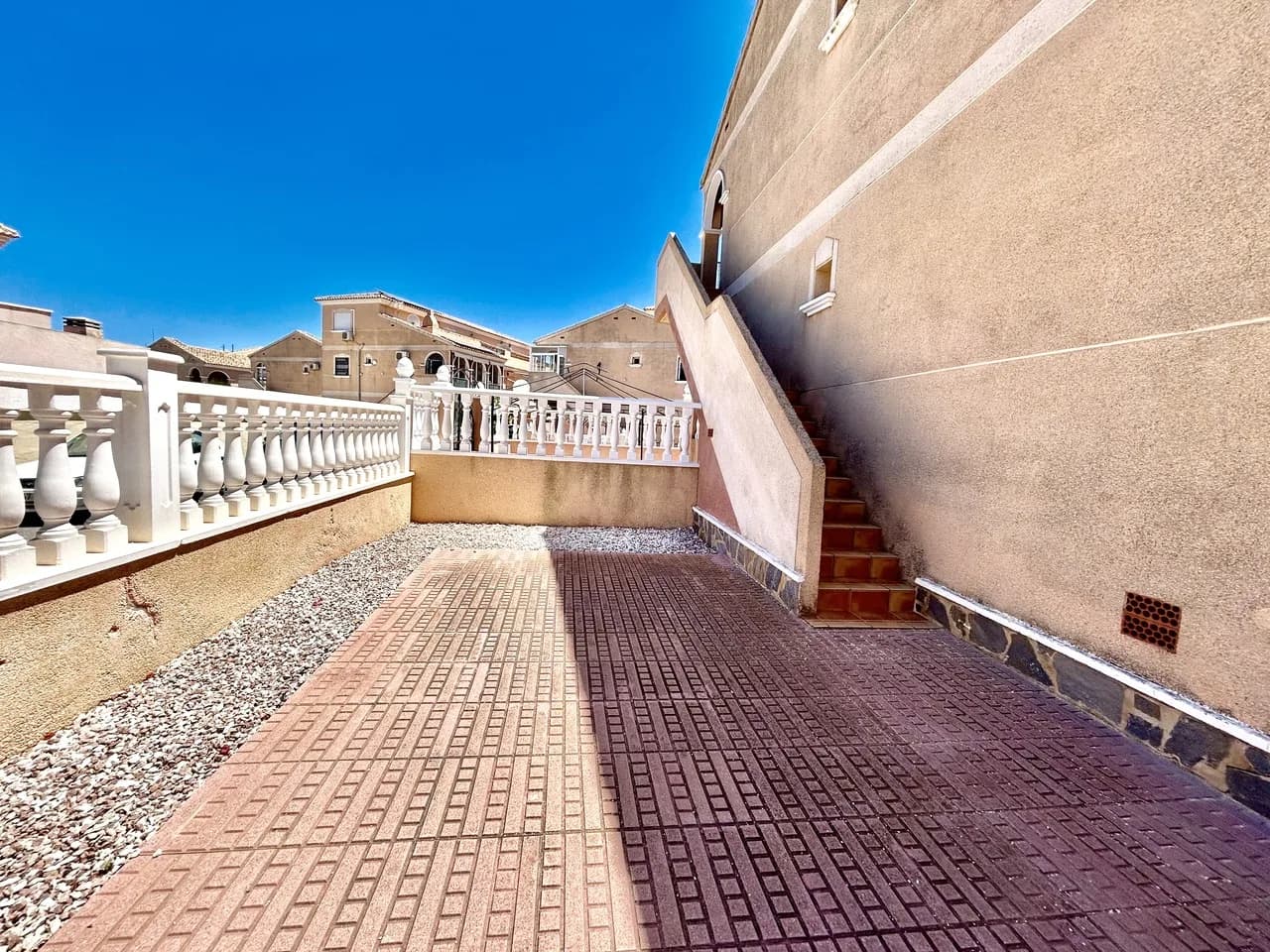 Villa met 2 slaapkamers te koop in La Zenia, Alicante - Image 4