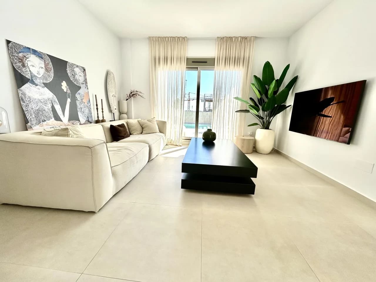 Villa de 4 dormitorios en venta en San Miguel de Salinas, Alicante - Image 3