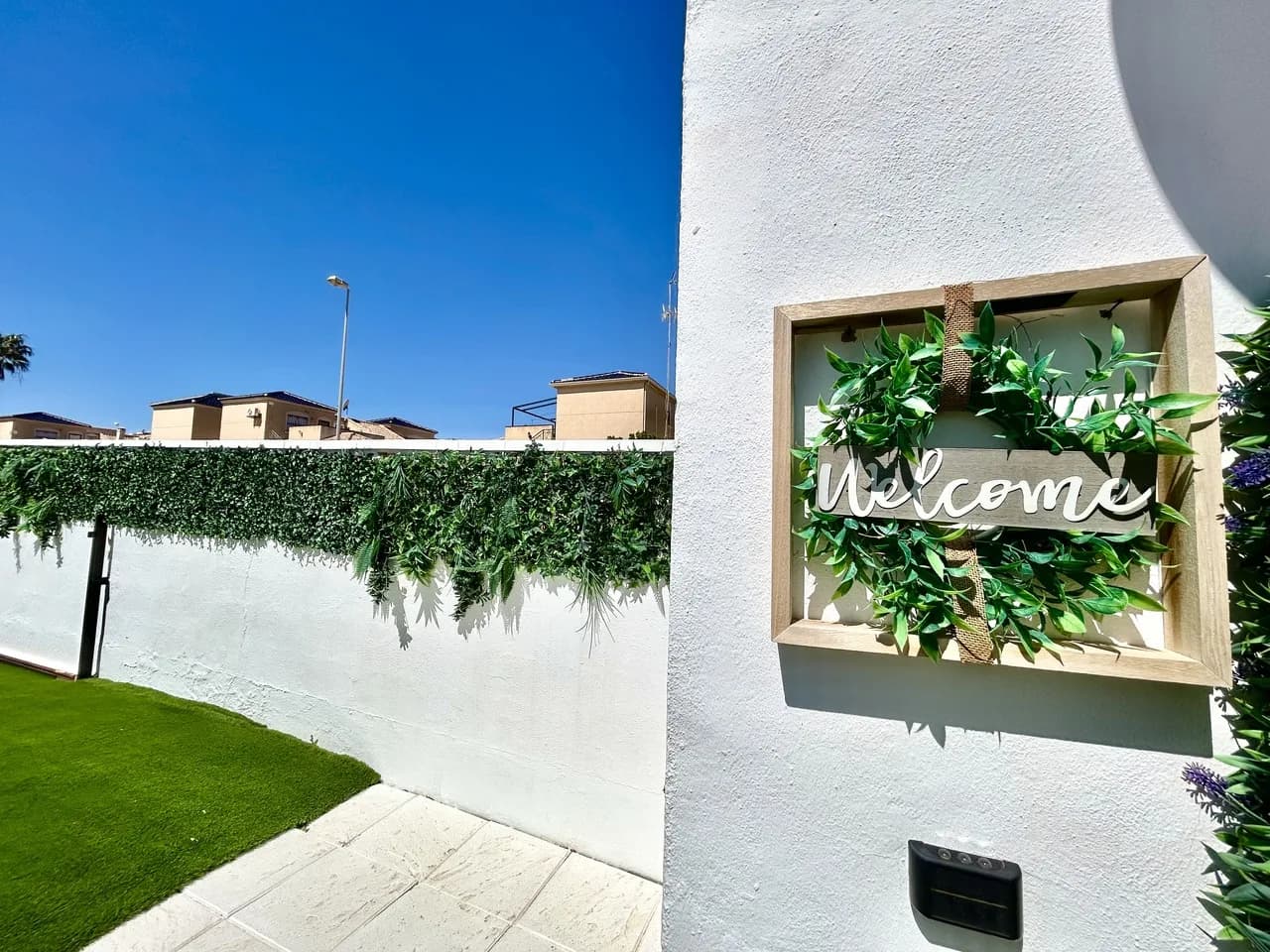 2 Bedroom Townhouse for Sale in Punta Prima, Alicante - Image 3