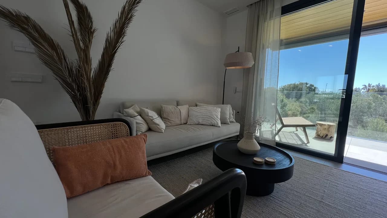 Apartment de 2 dormitorios en venta en Las Colinas Golf Resort, Alicante - Image 9