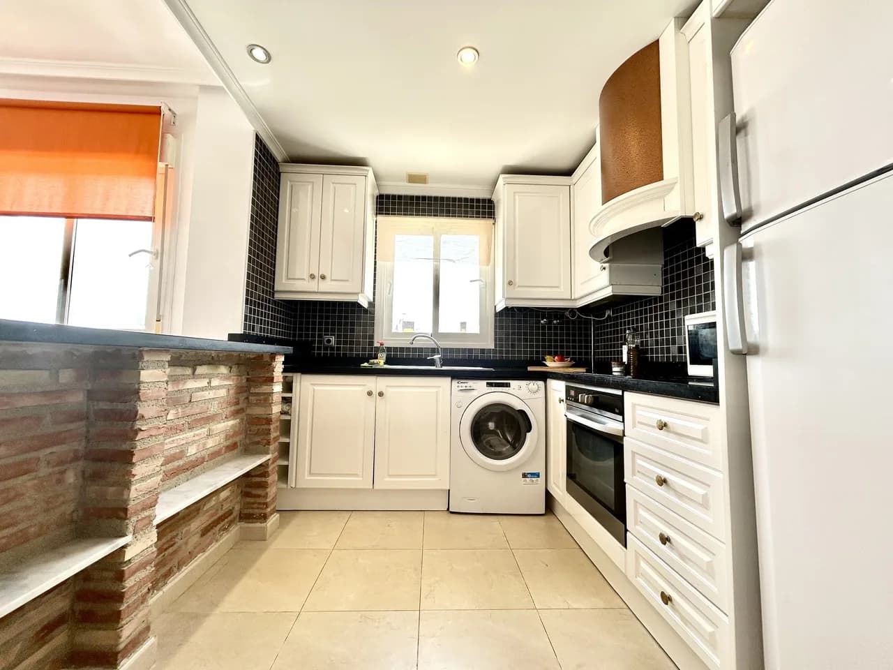 2 Bedroom Apartment for Sale in Villamartin, Alicante - Image 9