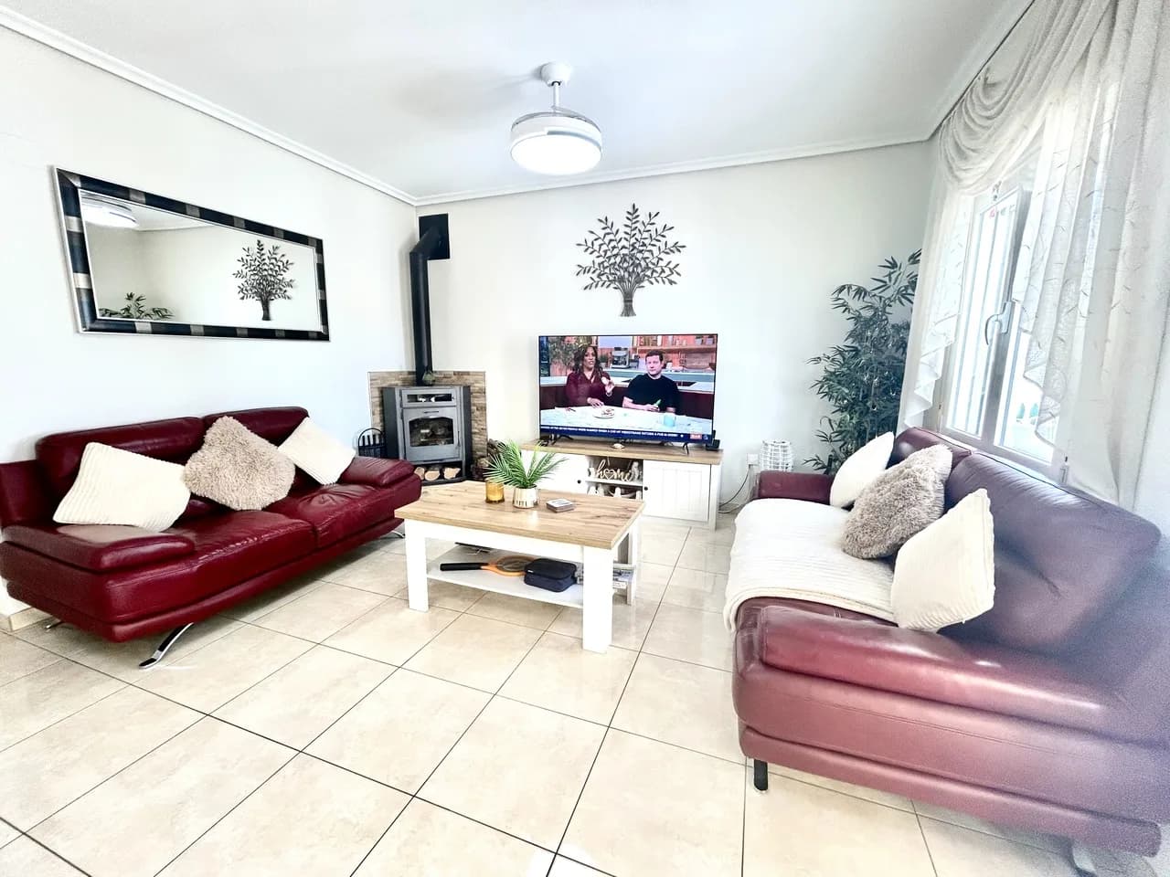 Villa de 2 dormitorios en venta en Villamartin, Alicante - Image 4