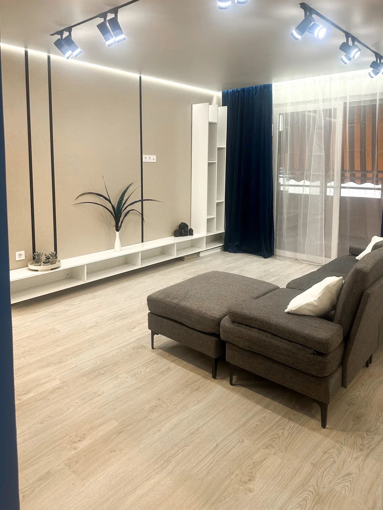 2 Bedroom Apartment for Sale in Torrevieja, Alicante - Image 3