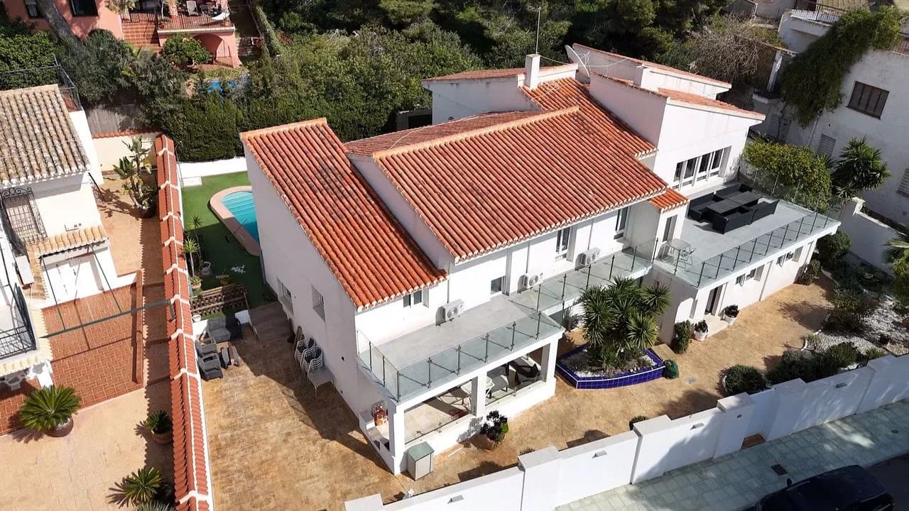 Villa met 7 slaapkamers te koop in Dehesa De Campoamor, Alicante