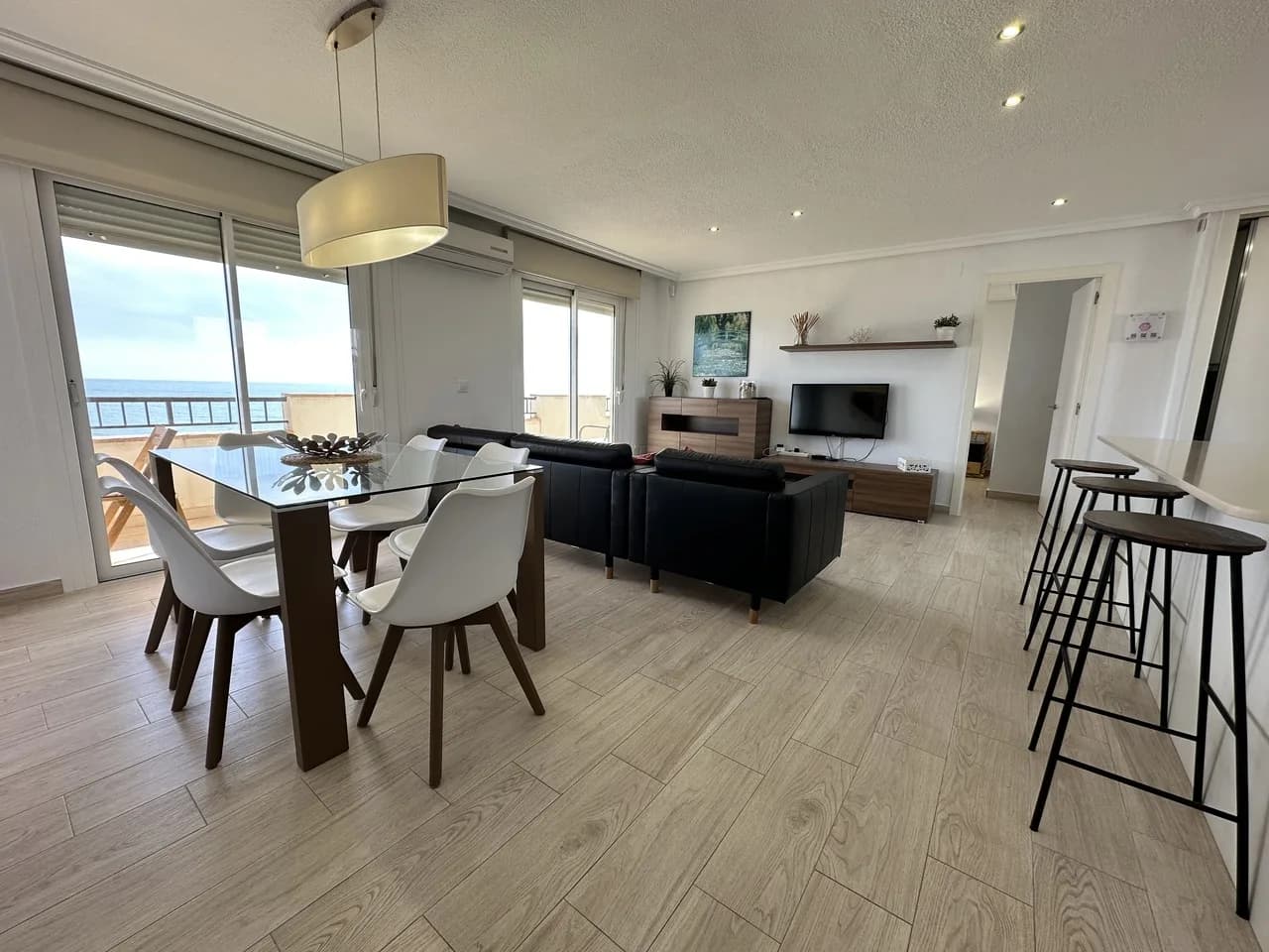 3 Bedroom Apartment for Sale in Mil Palmeras, Alicante - Image 9