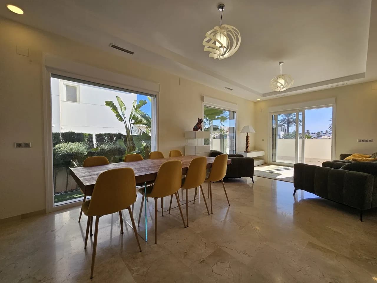 Villa de 5 dormitorios en venta en La Zenia, Alicante - Image 9
