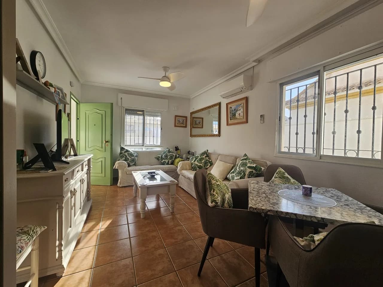Bungalow met 3 slaapkamers te koop in La Zenia, Alicante - Image 8