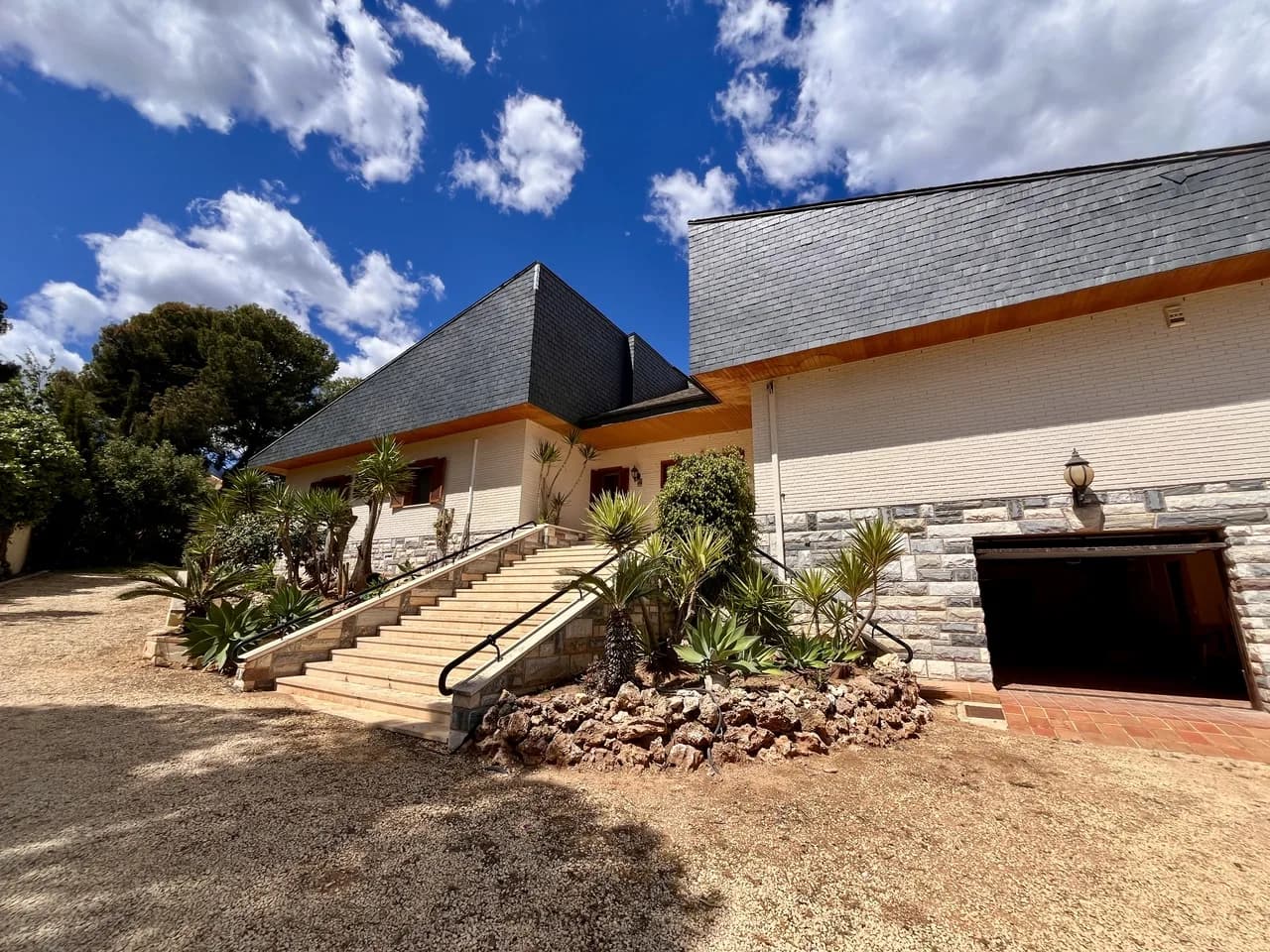 Villa с 4 спальнями на продажу в La Nucia, Alicante - Image 3
