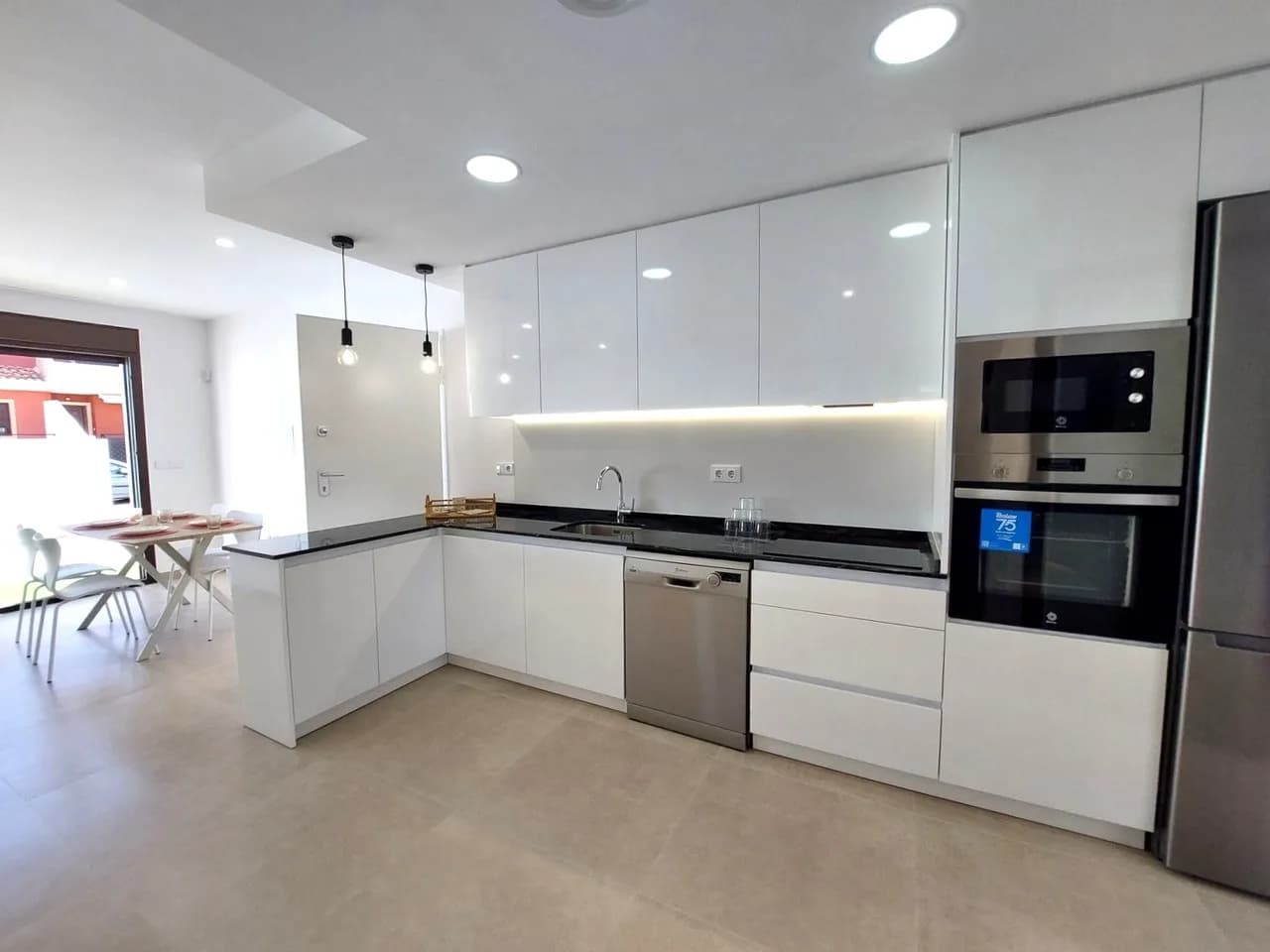 Villa met 3 slaapkamers te koop in San Pedro del Pinatar, Murcia - Image 9