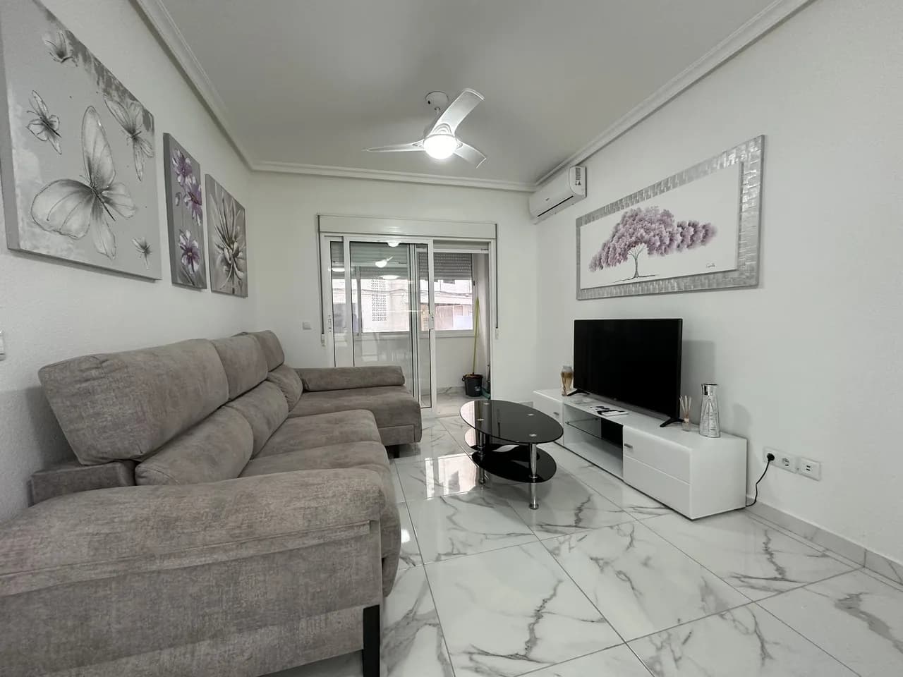 Apartment de 2 dormitorios en venta en Torrevieja, Alicante