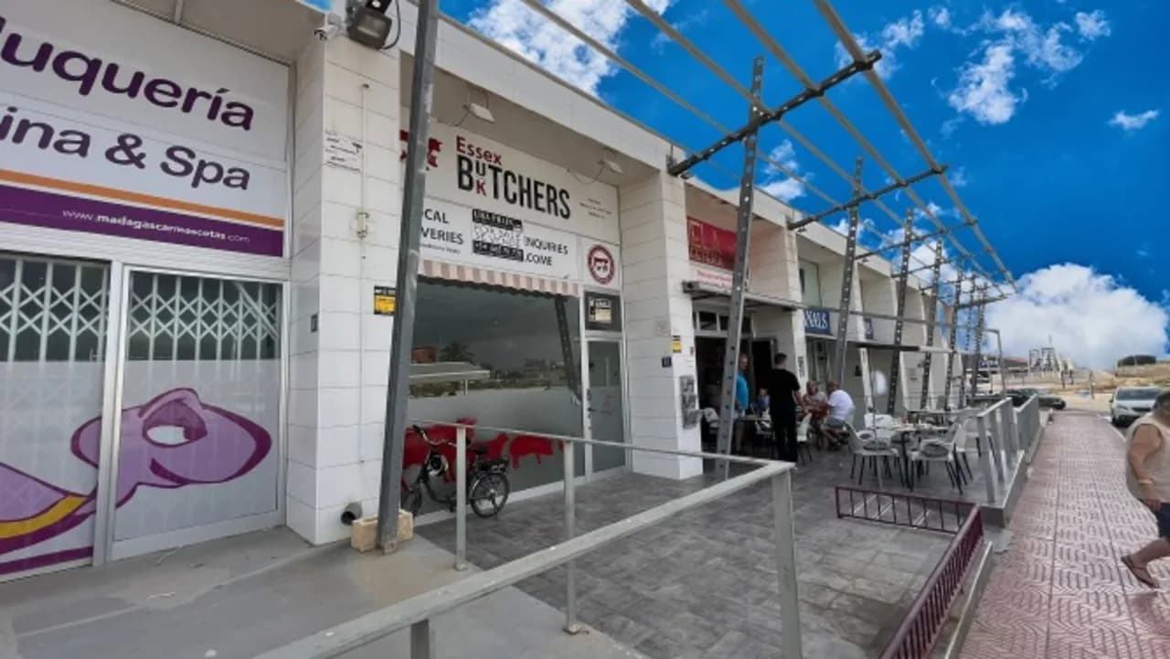 Commercial te koop in Quesada, Alicante - Image 2