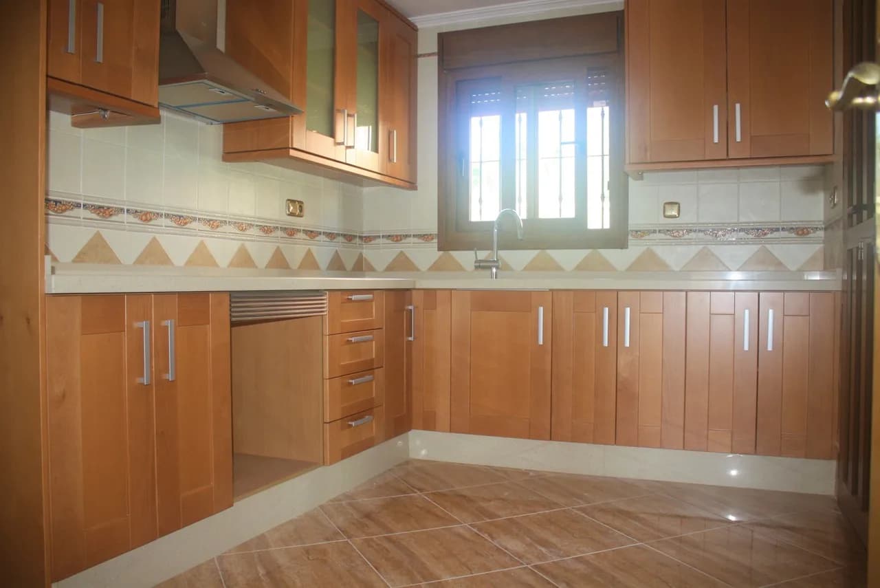 Villa de 3 dormitorios en venta en Los Altos, Alicante - Image 6
