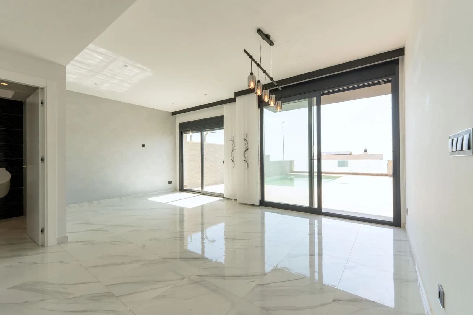 Villa mit 3 Schlafzimmern zu verkaufen in San Miguel de Salinas, Costa Blanca - Image 2