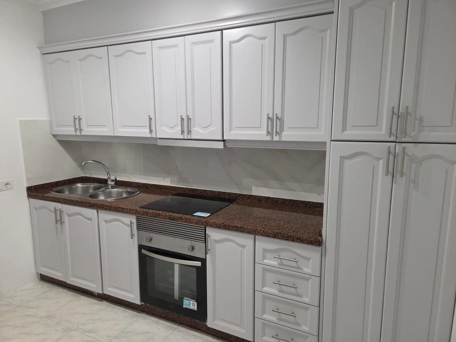 3 Bedroom Apartment for Sale in Torrevieja, Costa Blanca - Image 3