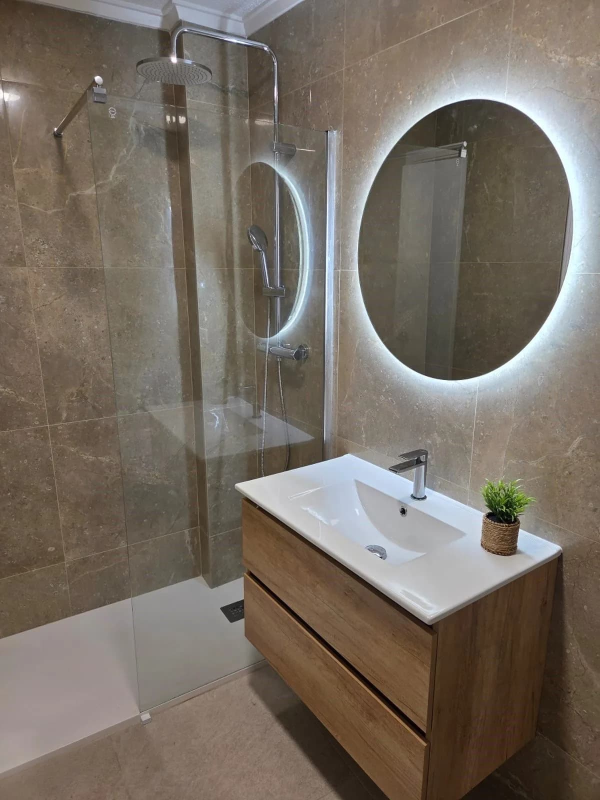 3 Bedroom Apartment for Sale in Torrevieja, Costa Blanca - Image 7