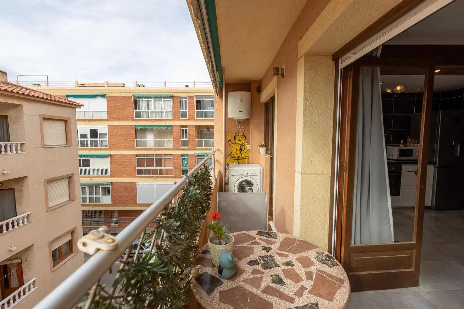 Apartment In Torrevieja - Image 8