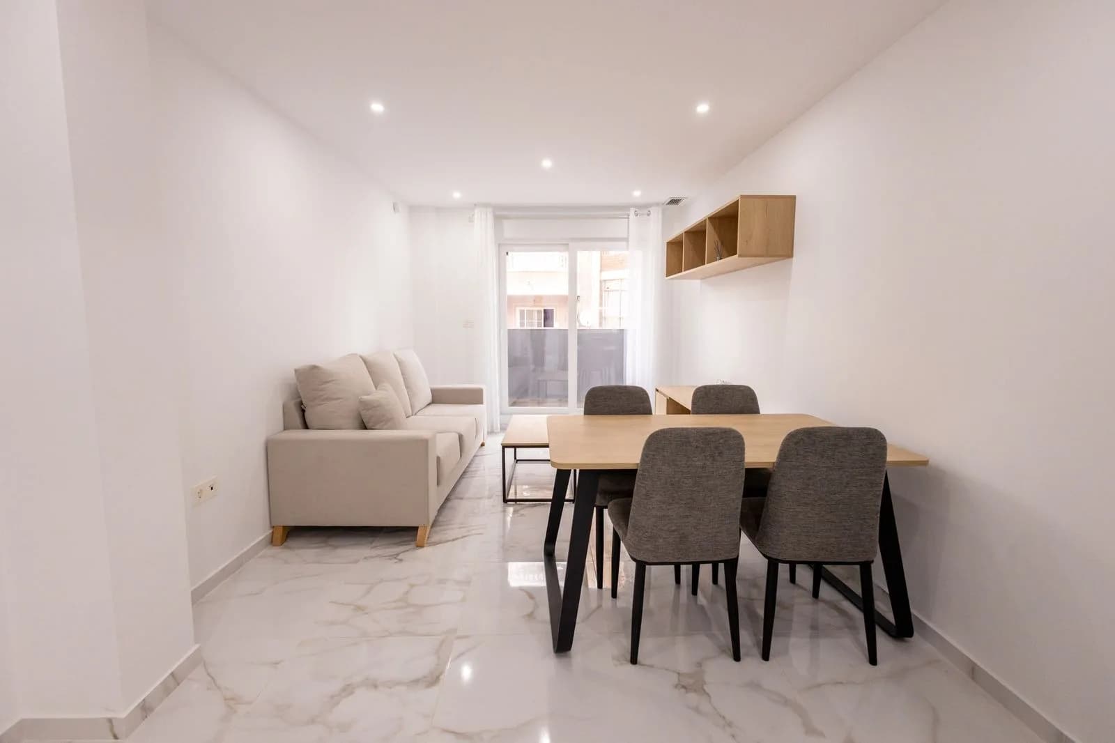 Apartment In Torrevieja