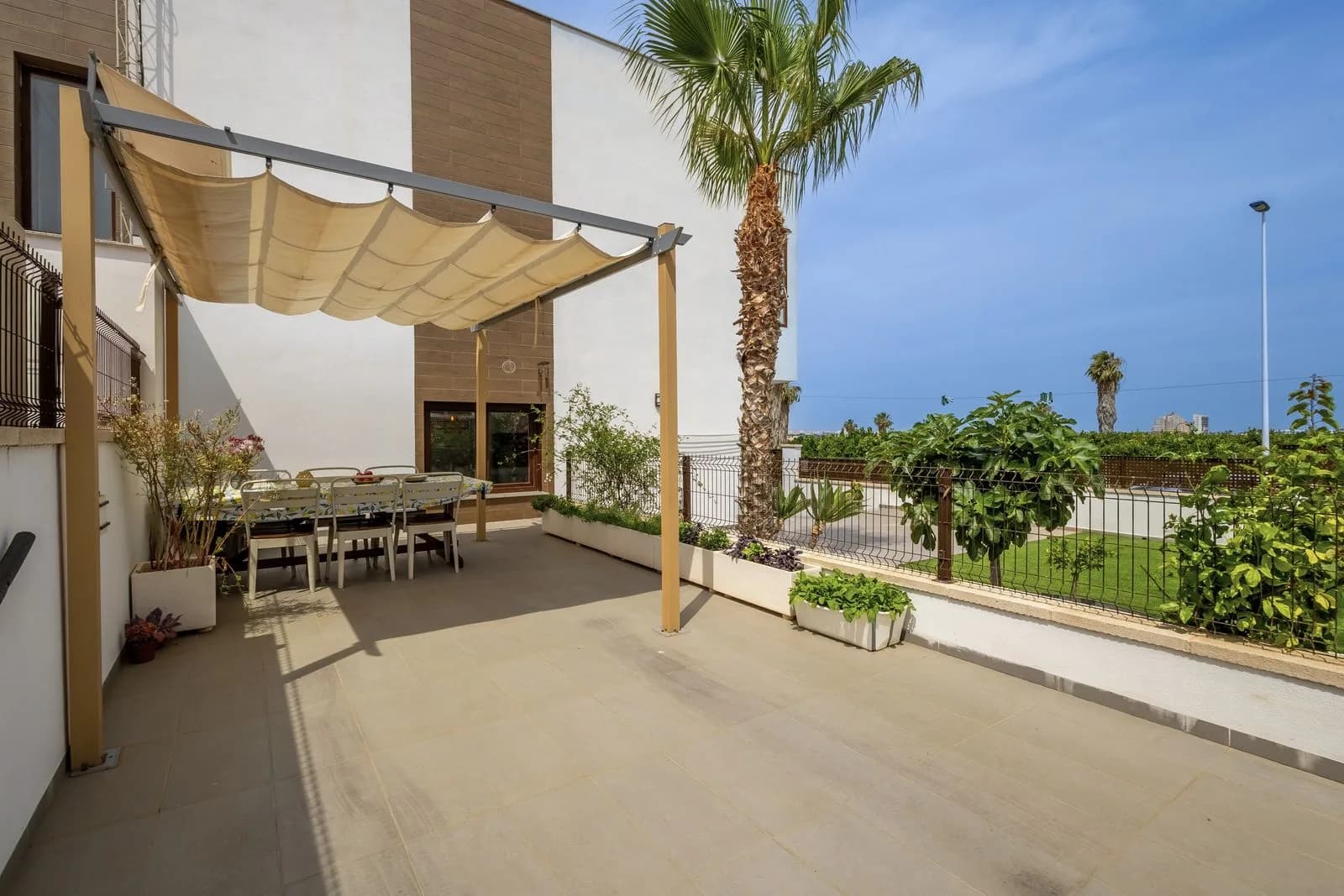 Town House In Los Balcones - Image 2
