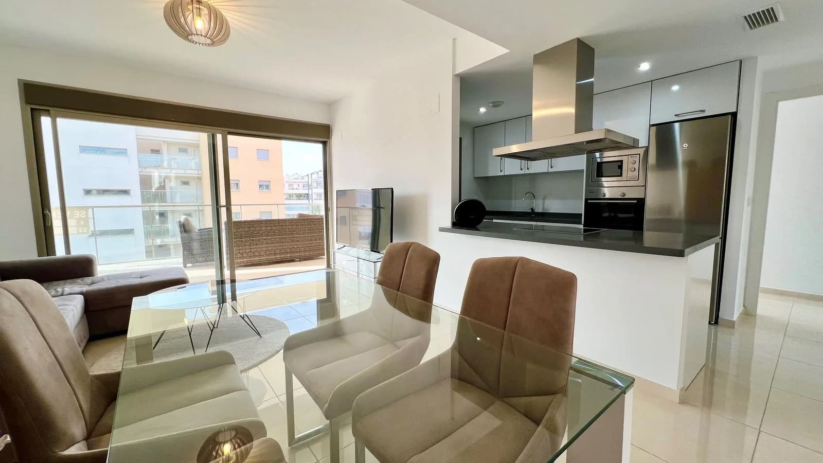 Apartment In Villamartín - Image 2