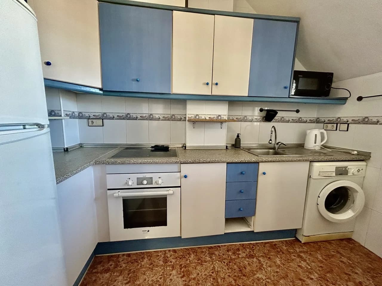 2 Bedroom Apartment for Sale in Los Altos, Alicante - Image 7