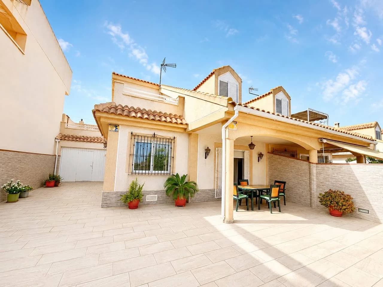 Townhouse In Torre De La Horadada