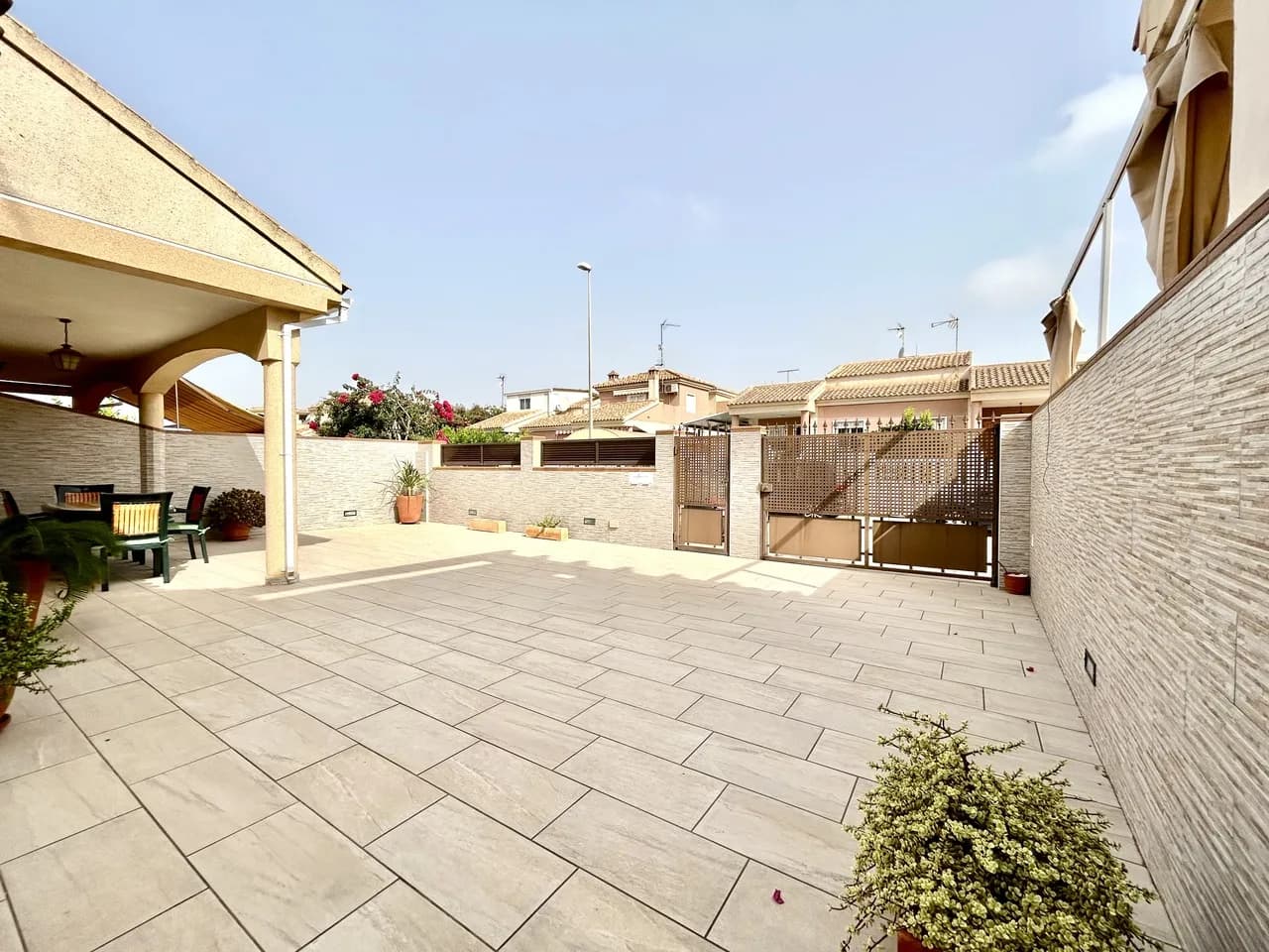 Townhouse In Torre De La Horadada - Image 3