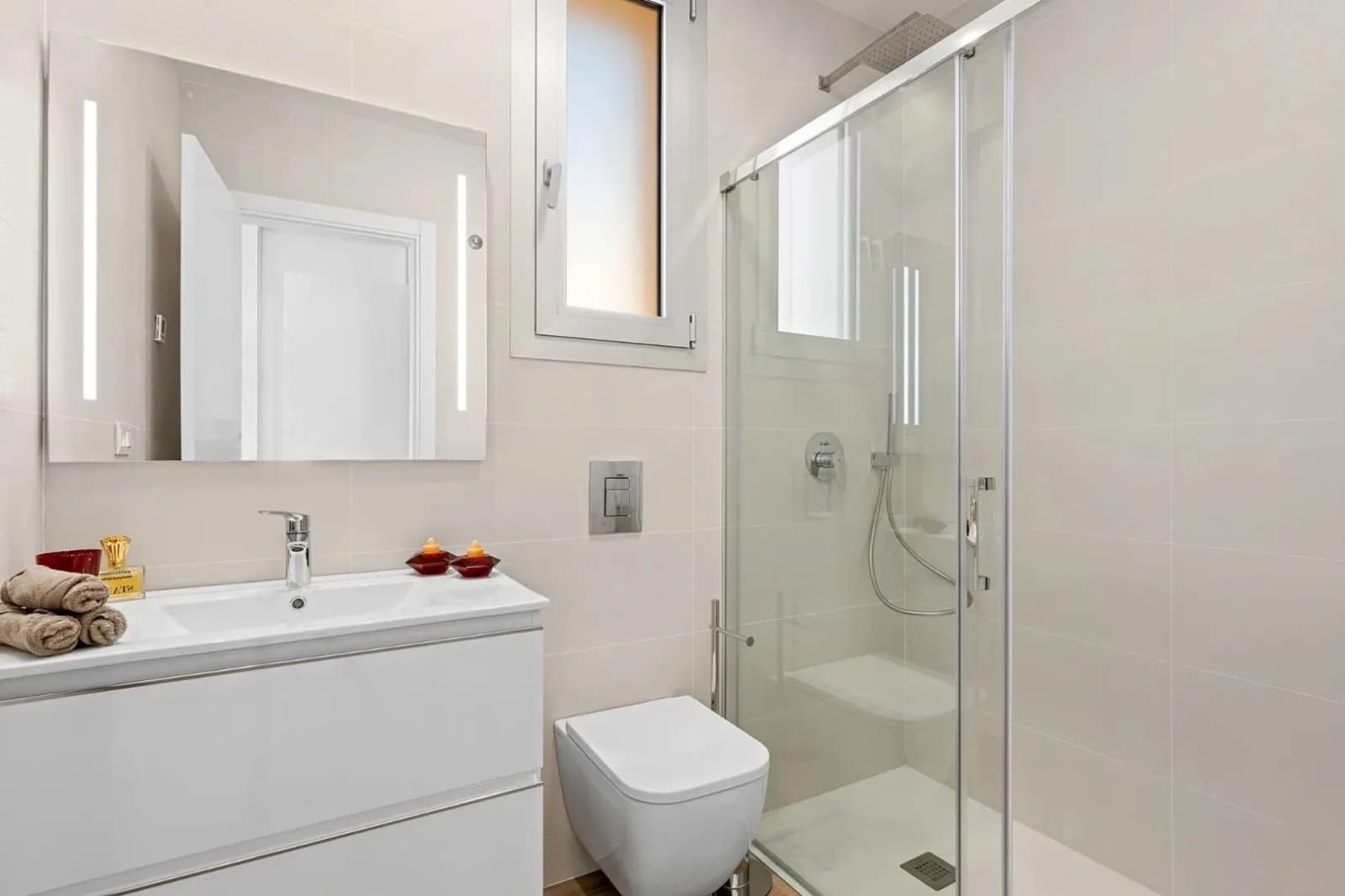 2 Bedroom Apartment for Sale in Orihuela Costa, Alicante - Image 7