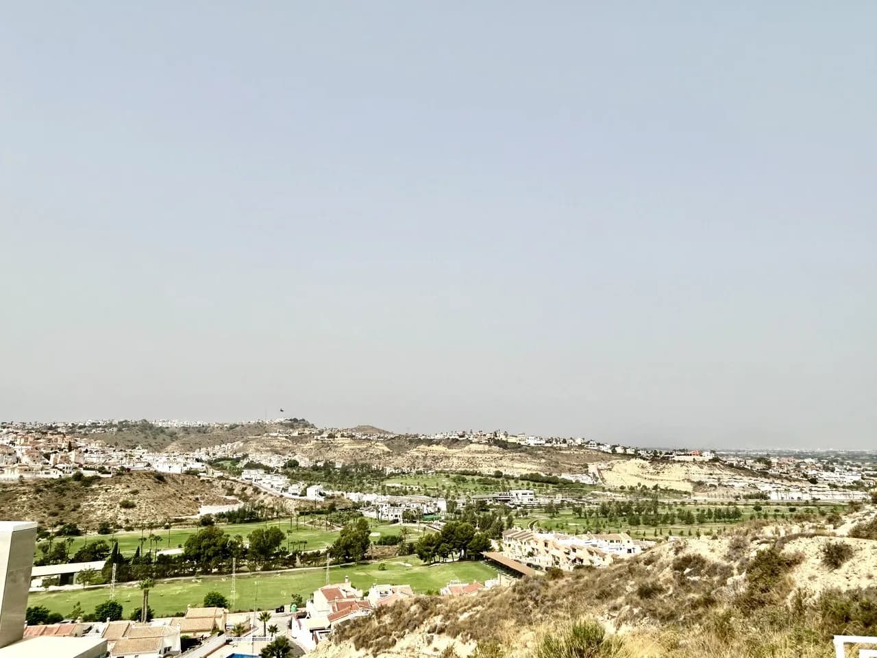 Villa de 4 dormitorios en venta en Ciudad Quesada, Alicante - Image 4