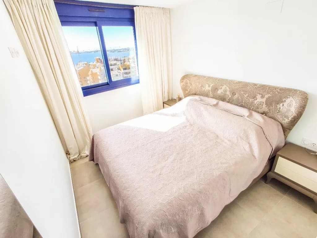 Apartament In Punta Prima - Image 4