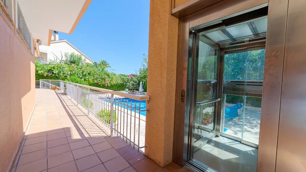 Villa met 7 slaapkamers te koop in Campoamor, Alicante - Image 4