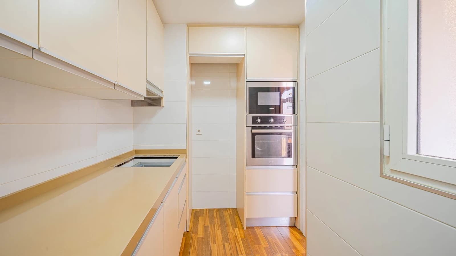 Apartament In Torrevieja - Image 2