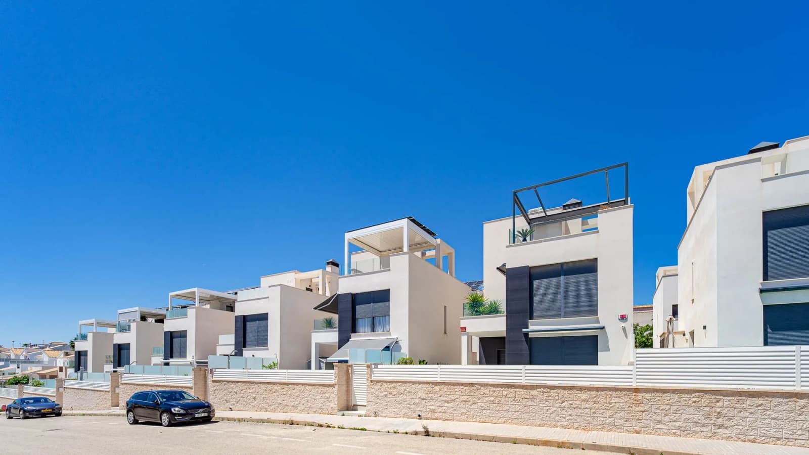 Villa de 4 chambres à vendre à Punta Prima, Alicante