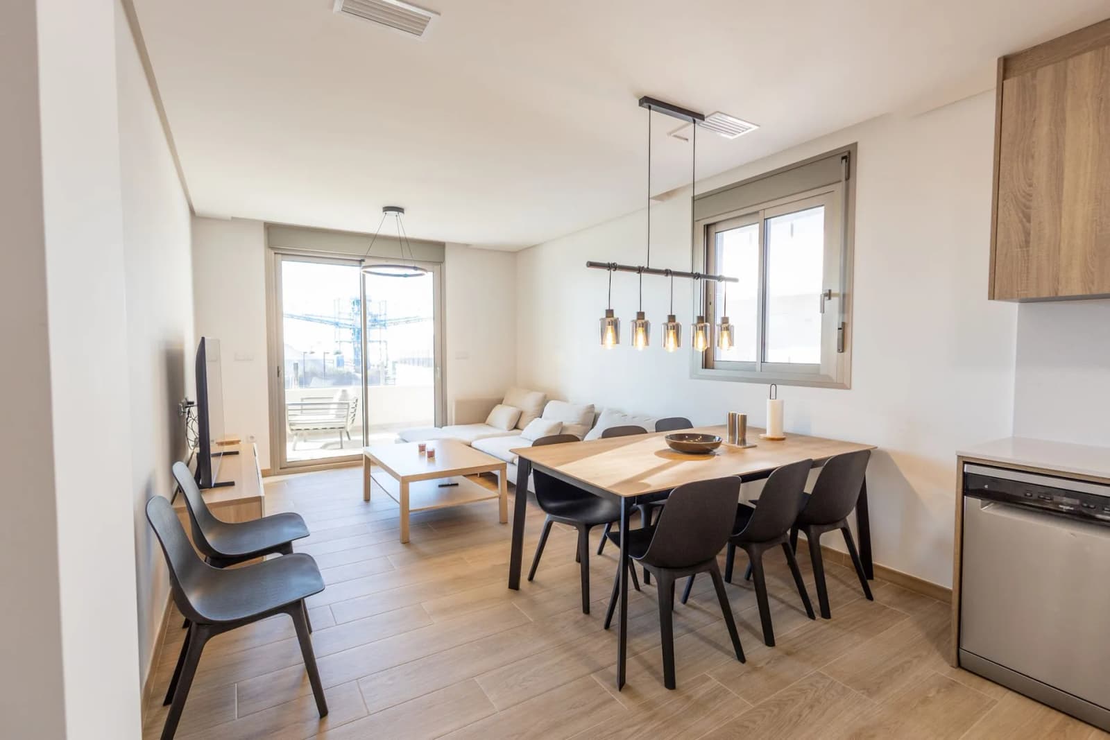 Apartment In Santa Pola - Image 2