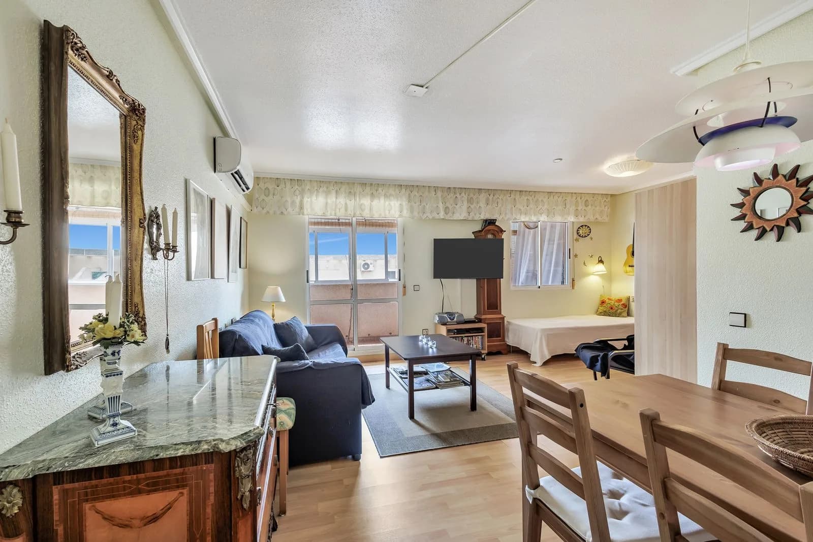 Apartment In Torrevieja - Image 4
