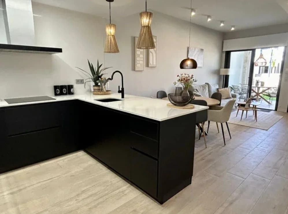 Apartment In Punta Prima - Image 3