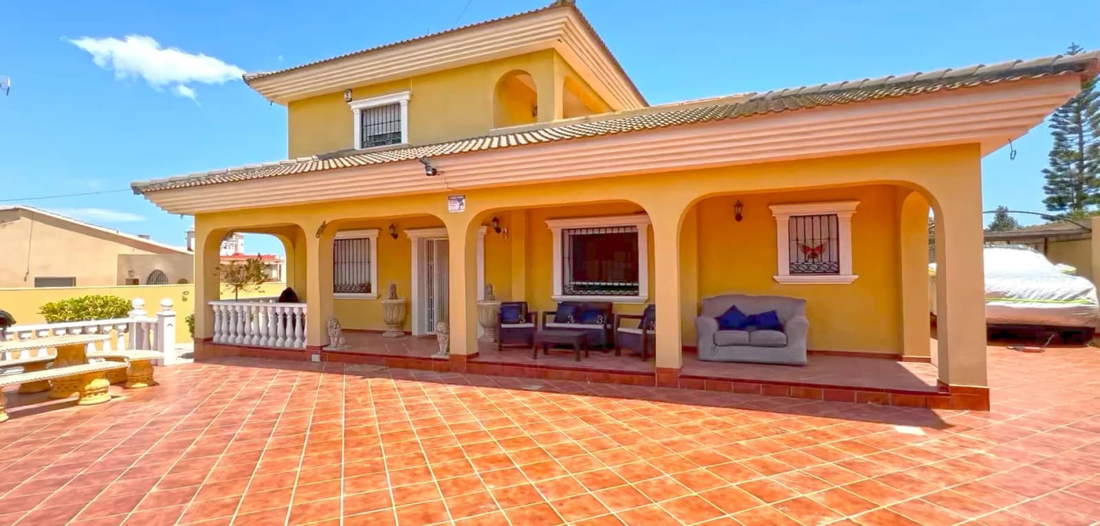 Detached Villa In Torrevieja