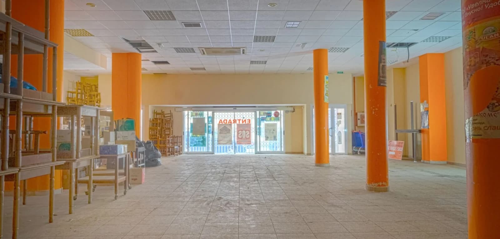 Commercial met 1 slaapkamers te koop in Torrevieja, Costa Blanca (Alicante) - Image 2