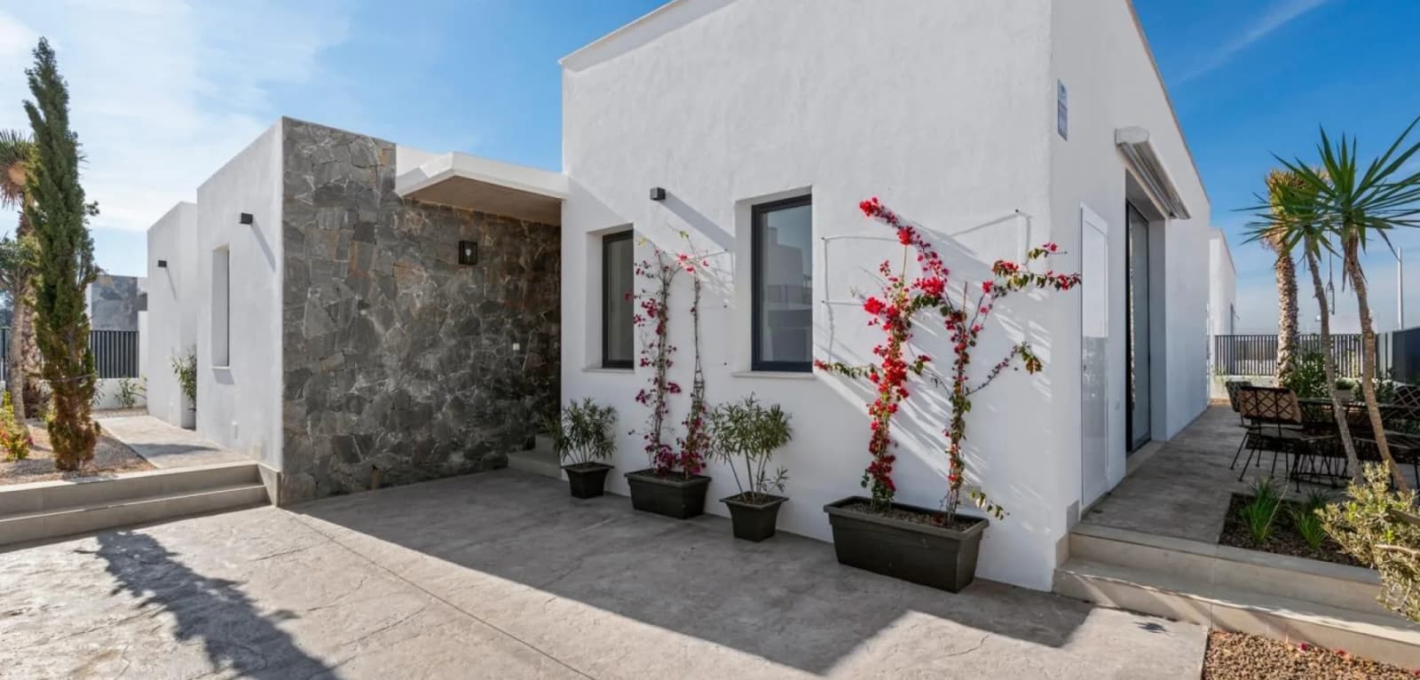 Detached Villa In Cartagena - Image 2