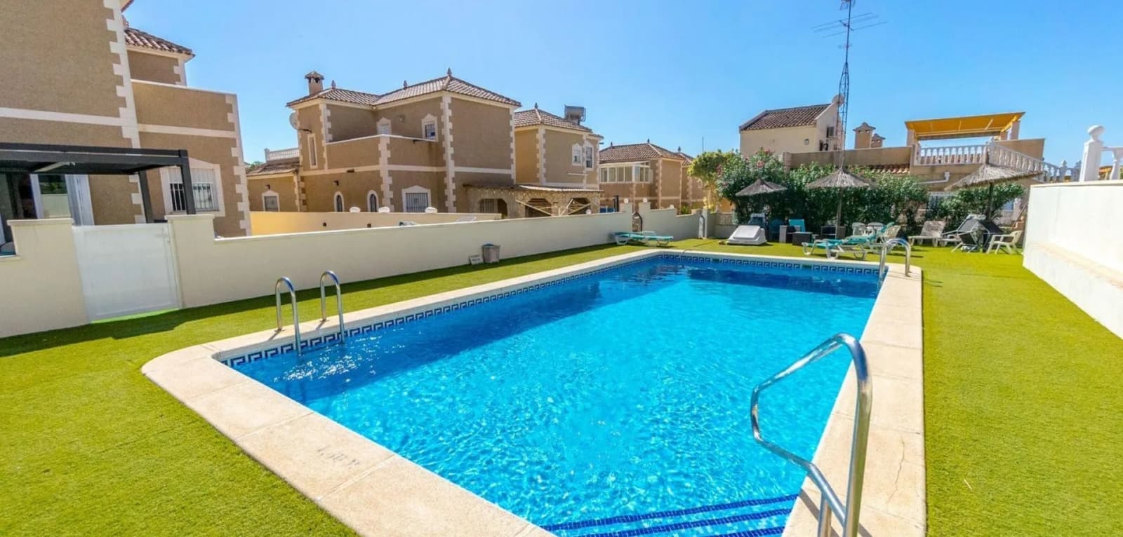 Detached Villa In Orihuela Costa - Image 3
