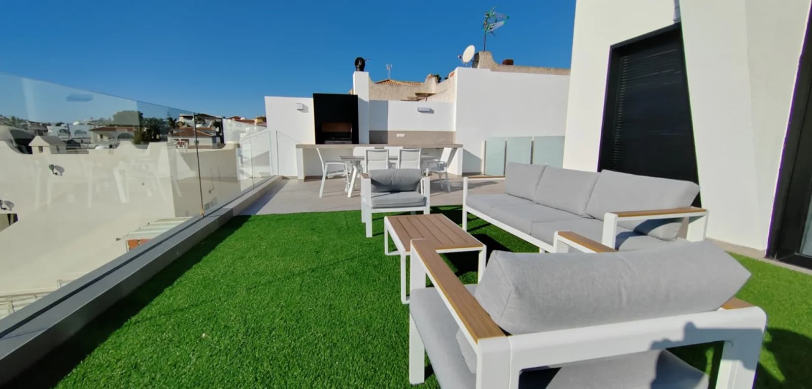 Detached Villa In Torrevieja - Image 4