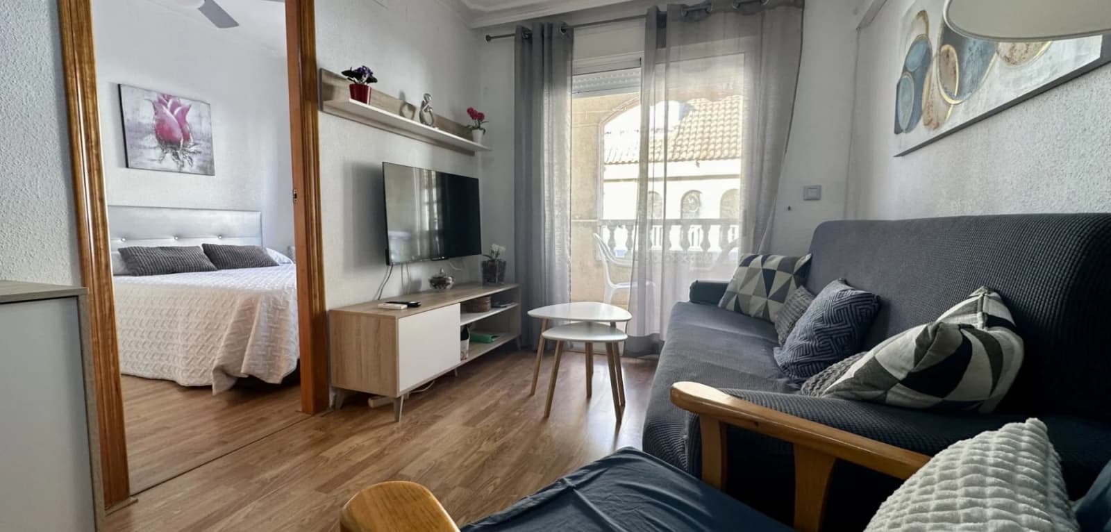 Apartment de 2 dormitorios en venta en Torrevieja, Costa Blanca (Alicante) - Image 2